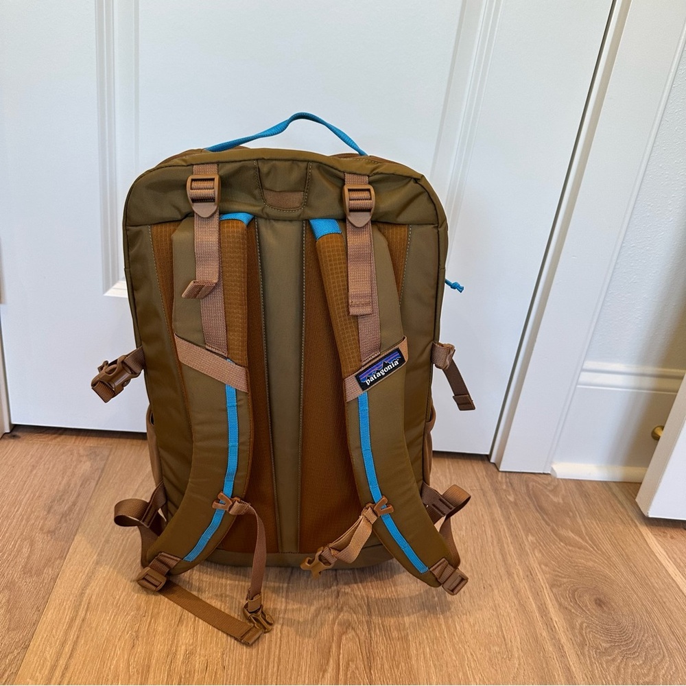 🆕Patagonia Refugio Daypack 30L Backpack - Picture 2 of 14